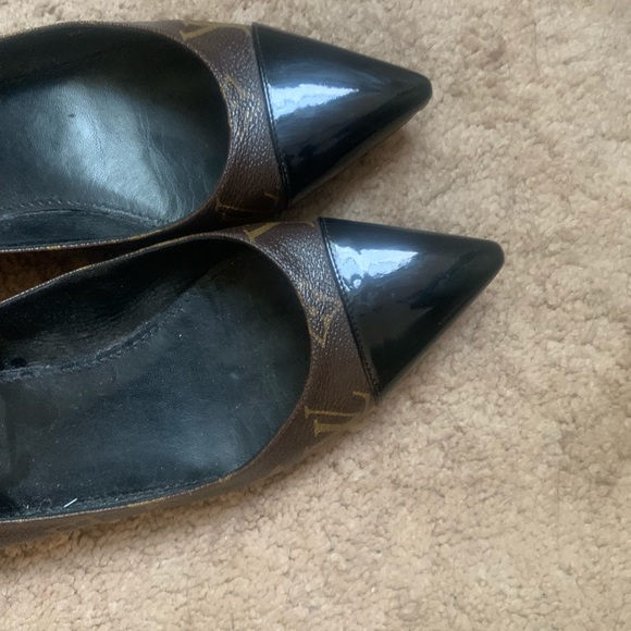 Louis Vuitton Flats Size 39 Excellent condition. - Picture 5 of 7